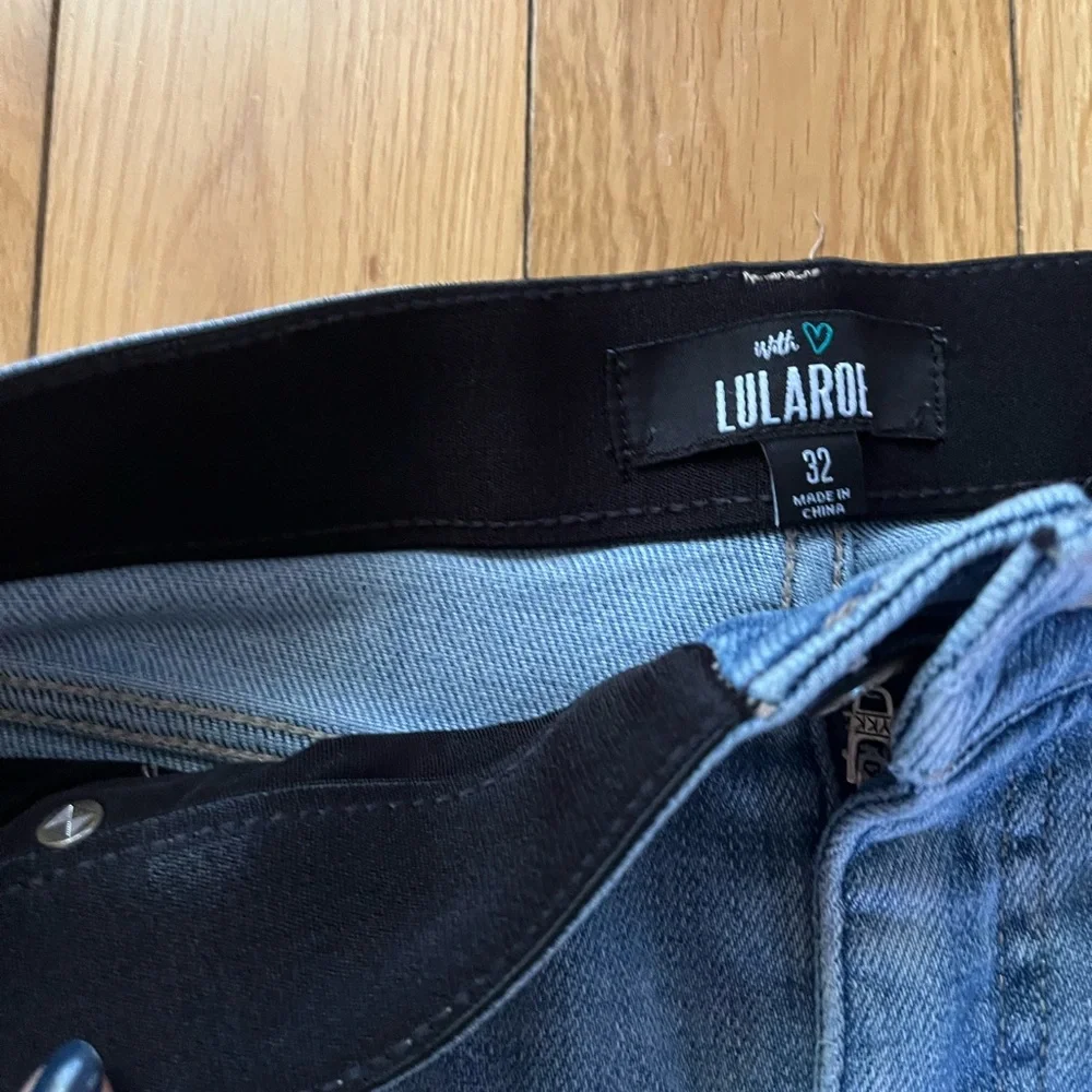 LuLaRoe Distressed Jean Shorts - Picture 7 of 7